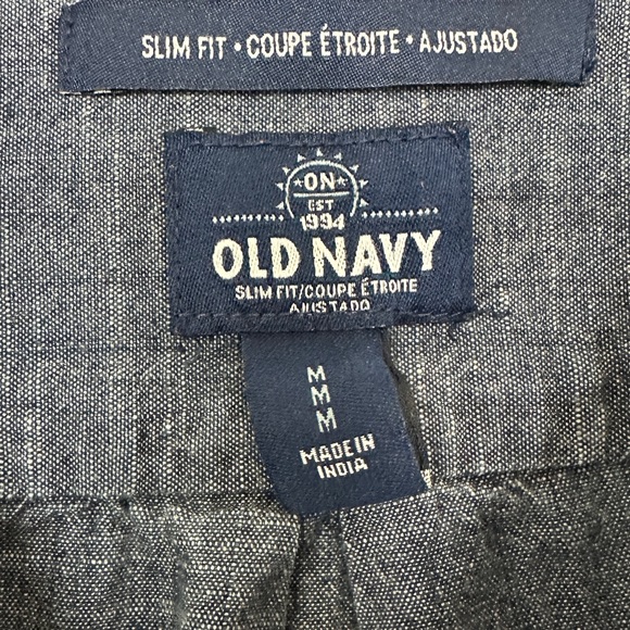 Old Navy Men's Casual Blue Button Down Shirt - Picture 2 of 3